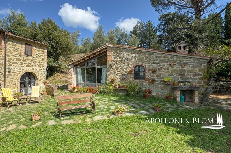 Вилла в Туоро-суль-Тразимено