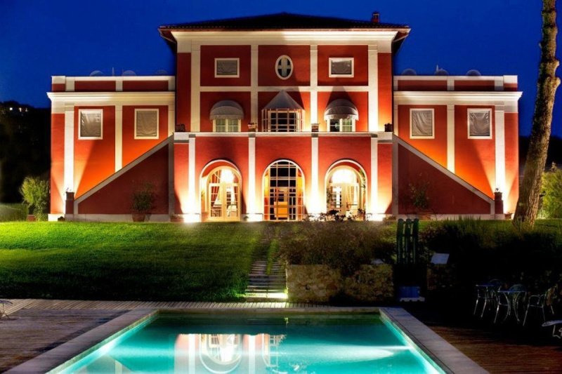 Имение в Капальбио