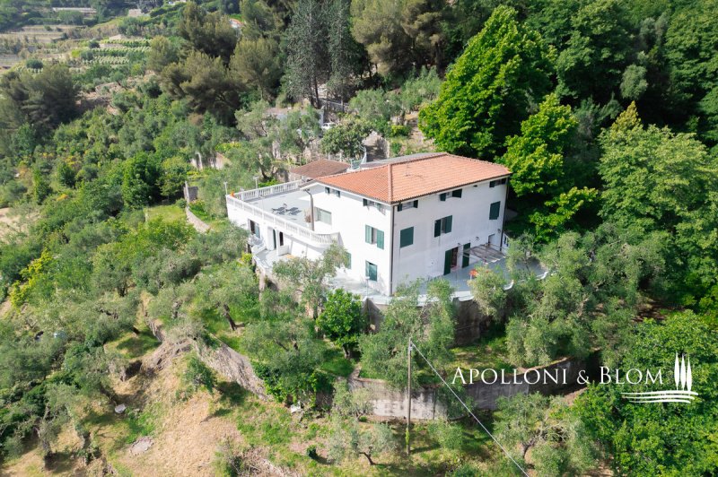 Вилла в Сан-Ремо