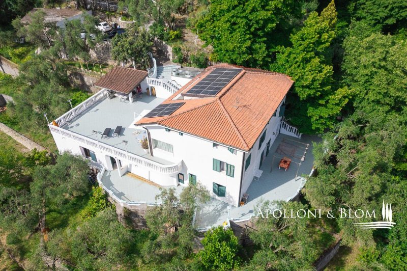 Вилла в Сан-Ремо