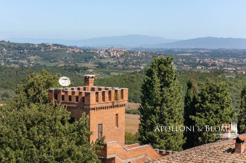 Villa in Trequanda