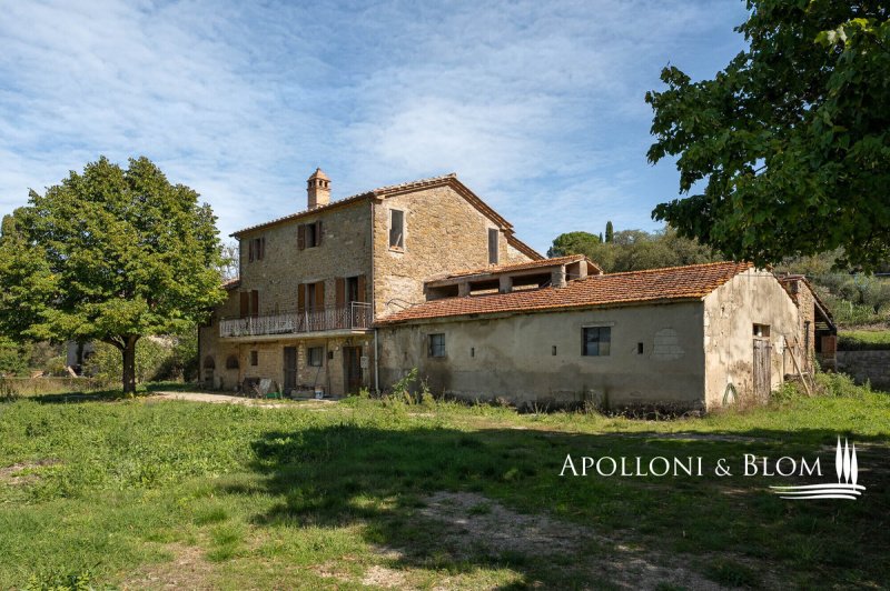 Villa in Tuoro sul Trasimeno
