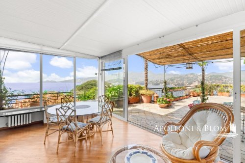 Apartamento em Zoagli