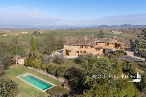 Villa in Paciano