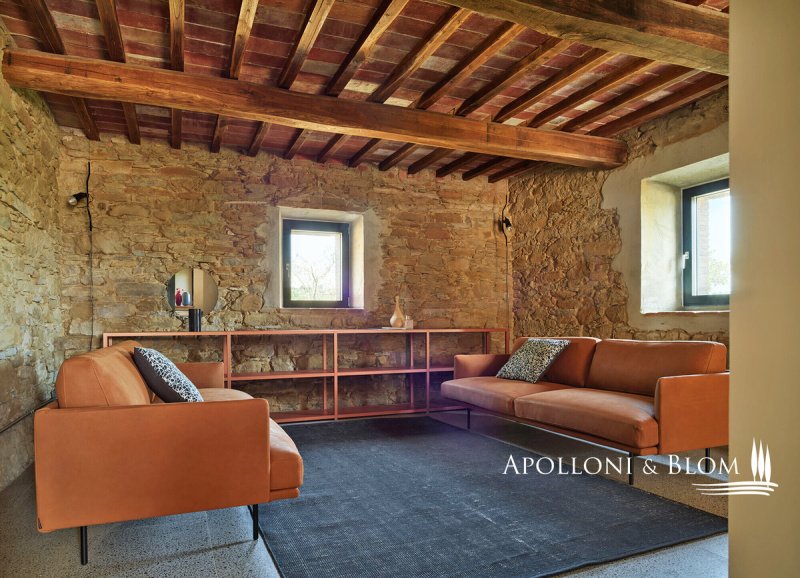 Вилла в Чивителла-ин-Валь-ди-Кьяна