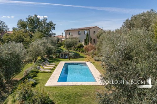 Villa a Montalcino