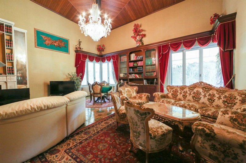 Villa in Carimate