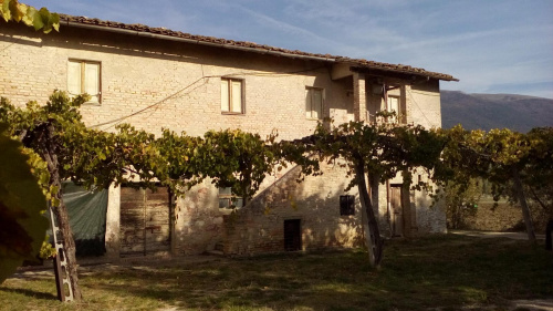Hus på landet i Assisi