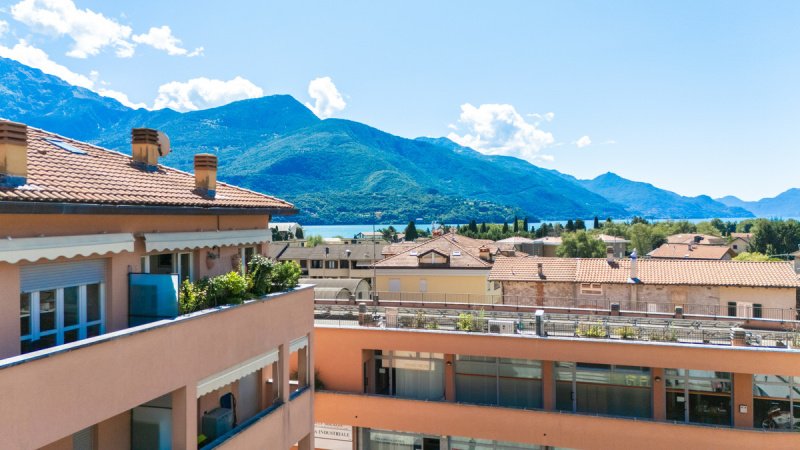 格拉韦多纳联合镇公寓