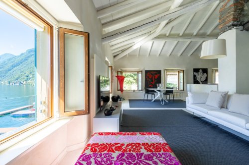 Penthouse in Argegno