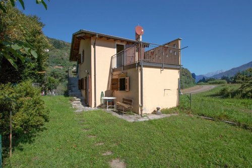 Vrijstaande woning in San Siro