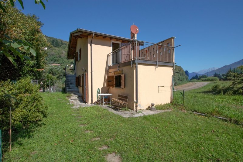 Vrijstaande woning in San Siro