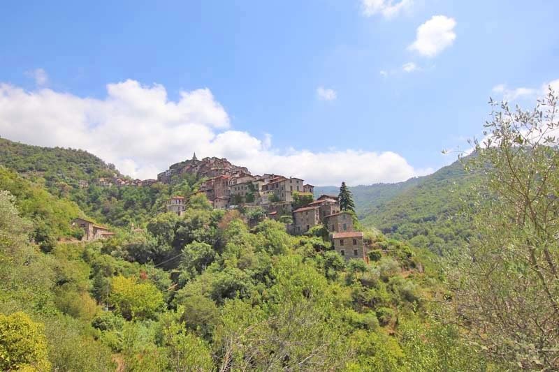 Historic apartment in Apricale