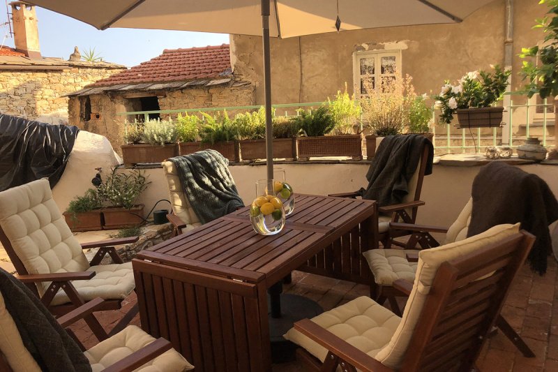 Historisches Appartement in Dolcedo