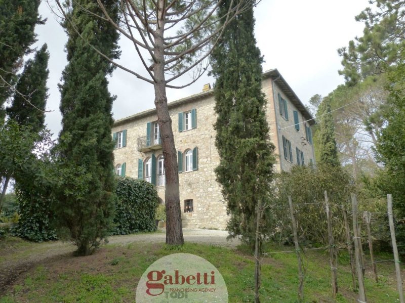 Villa i Fratta Todina