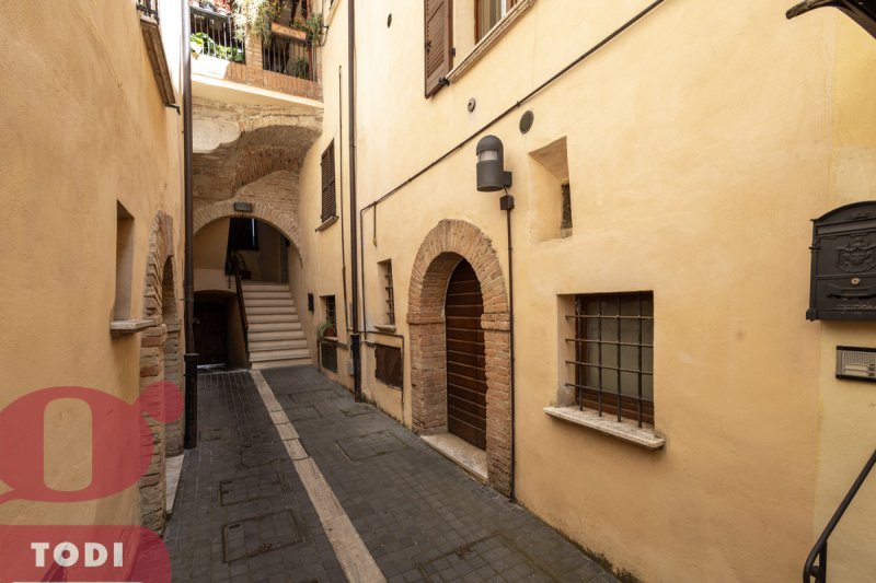 Apartamento em Massa Martana