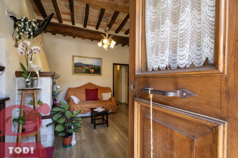 Wohnung in Todi