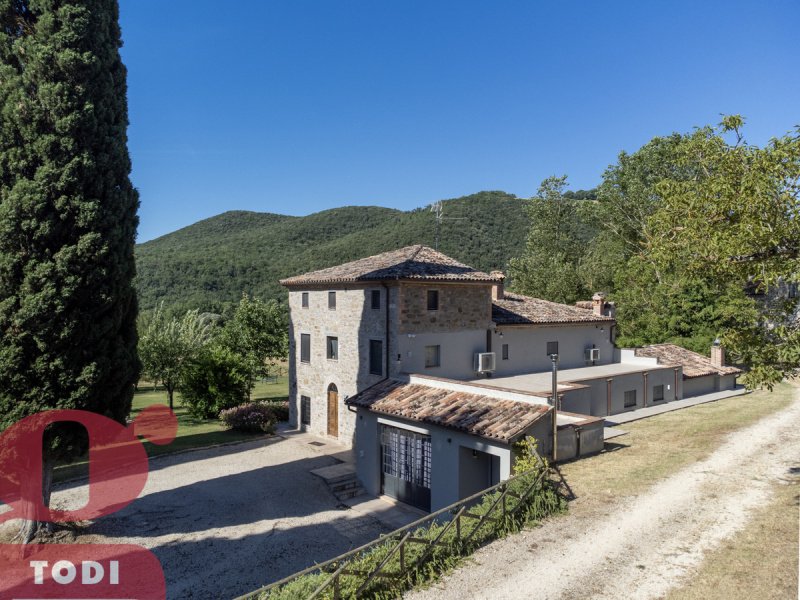 Bauernhaus in Todi