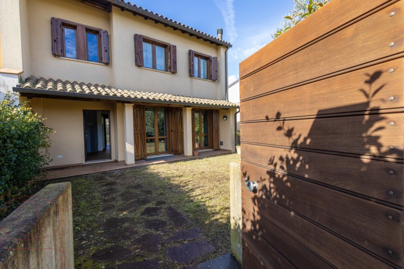 Casa adosada en Orvieto