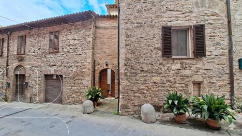Appartamento indipendente a Todi
