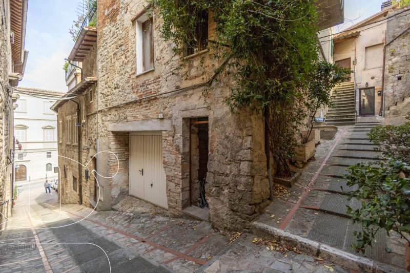 Eigenständiges Appartement in Todi
