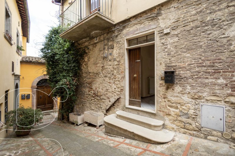 Eigenständiges Appartement in Todi