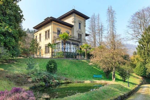 Villa à Stresa