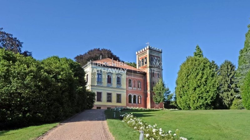 Villa i Cadegliano-Viconago