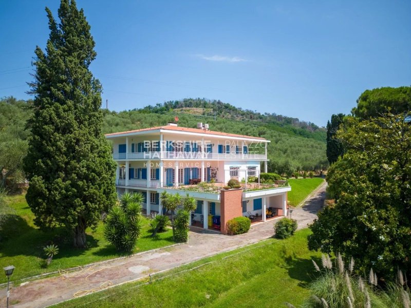 Villa a Massarosa