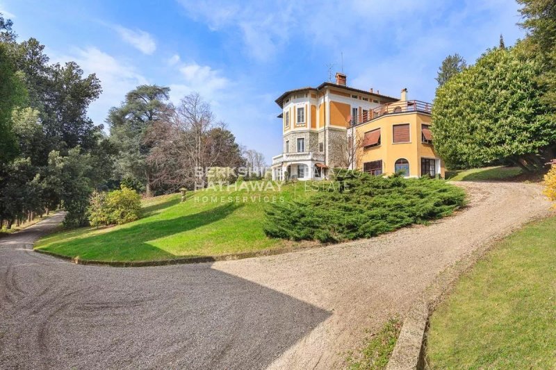 Villa en Varese