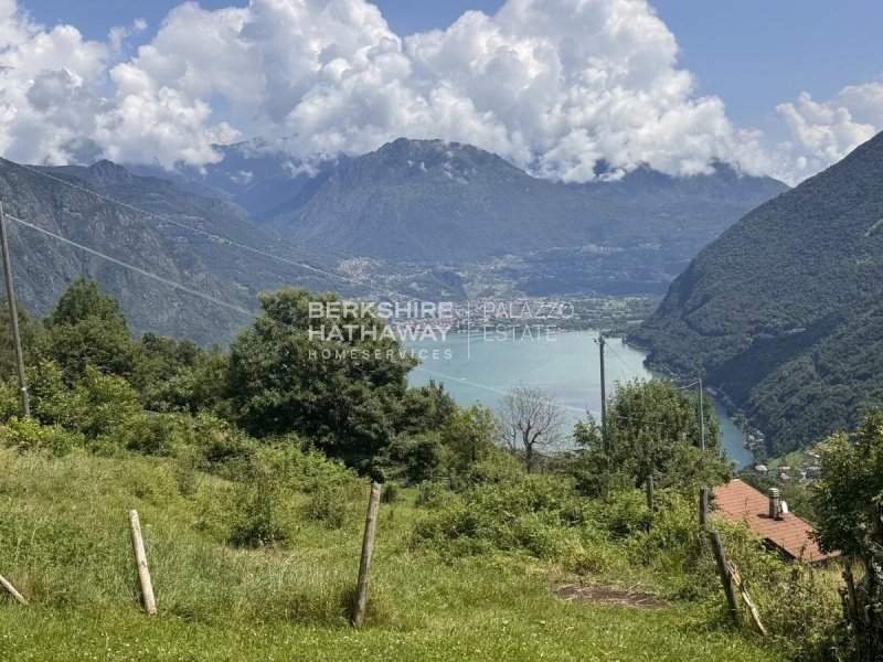 Ferme à Alta Valle Intelvi