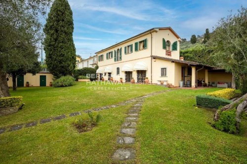 Villa a Pietrasanta