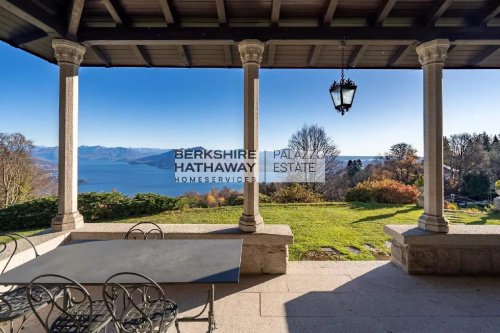 Villa in Stresa