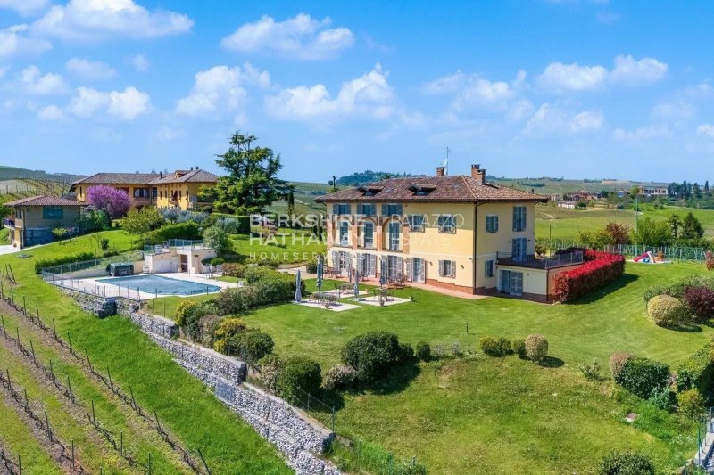 Villa in Agliano Terme
