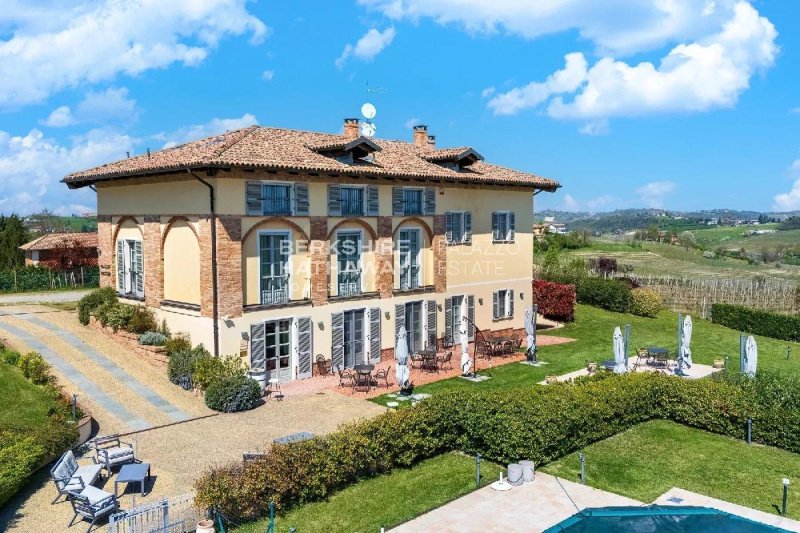 Villa in Agliano Terme