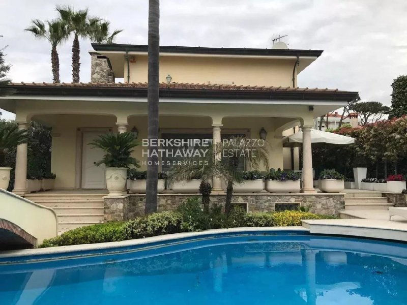 Villa in Pietrasanta