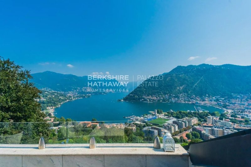 Penthouse in Como