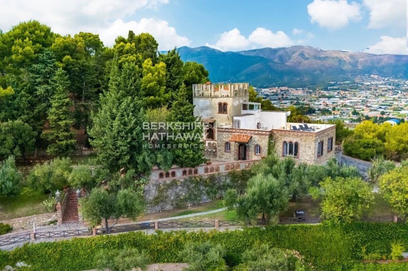 Villa in Albenga