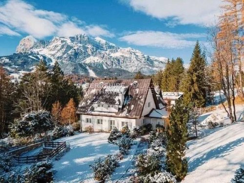 Villa i Cortina d'Ampezzo
