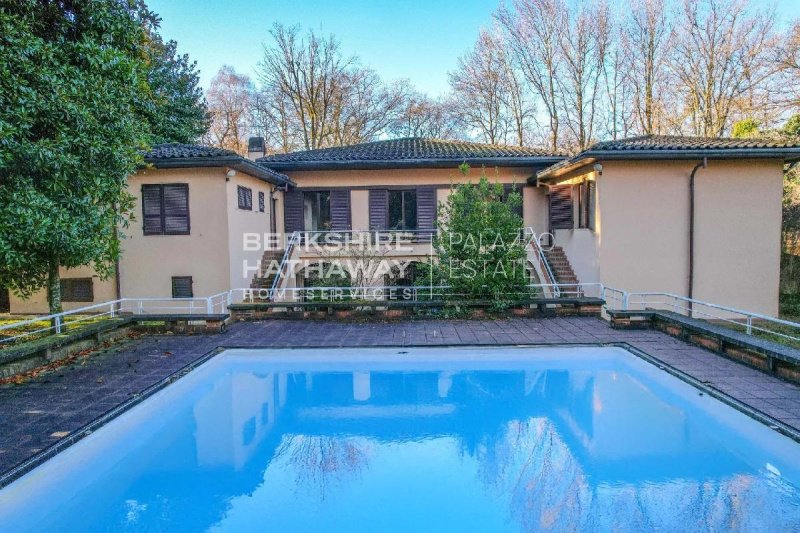 Villa i Borgo Ticino
