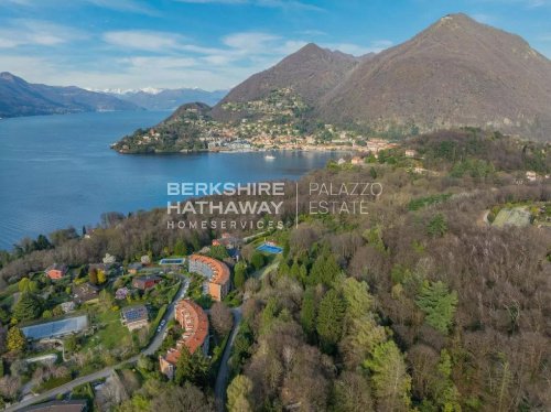 Moradia em Laveno-Mombello