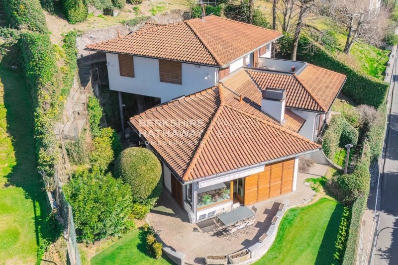 Villa in Como