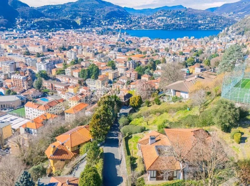 Villa in Como
