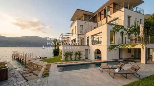 Villa in Angera