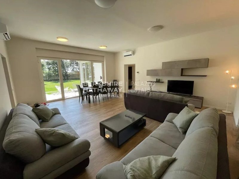 Villa in Pietrasanta