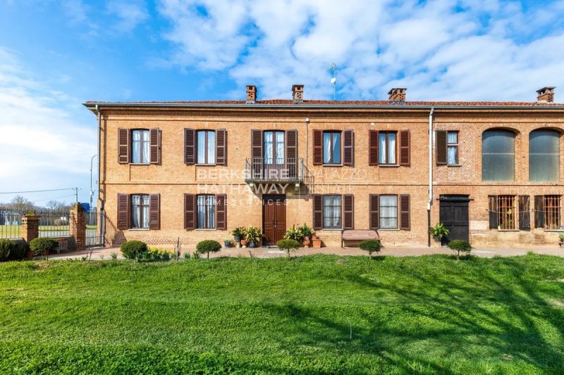 Villa à Roatto