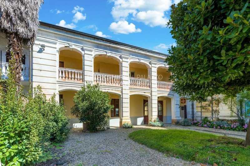 Villa a Agliè