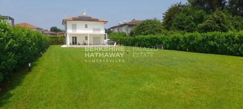 Villa in Pietrasanta