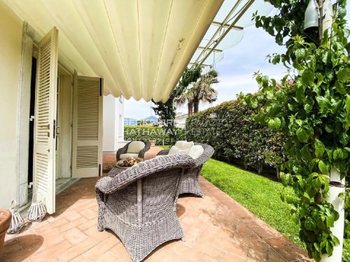 Villa in Pietrasanta