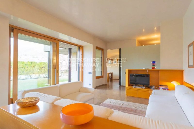 Villa in Como